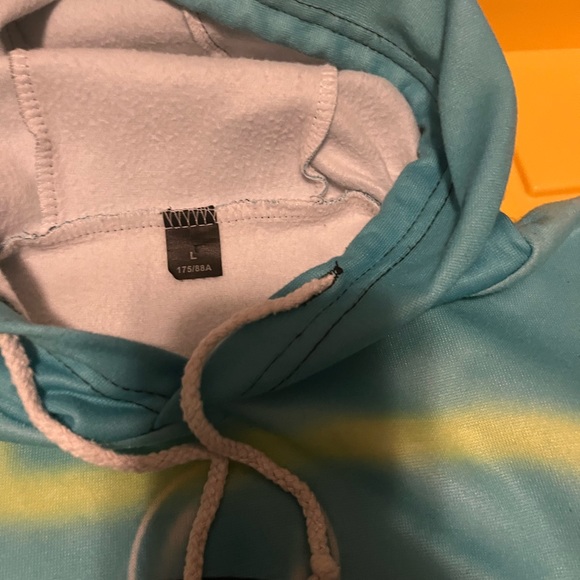 SpongeBob 3D Printed Long Sleeve Pullover Hoodie. Mens large. Great condition. - Picture 2 of 7